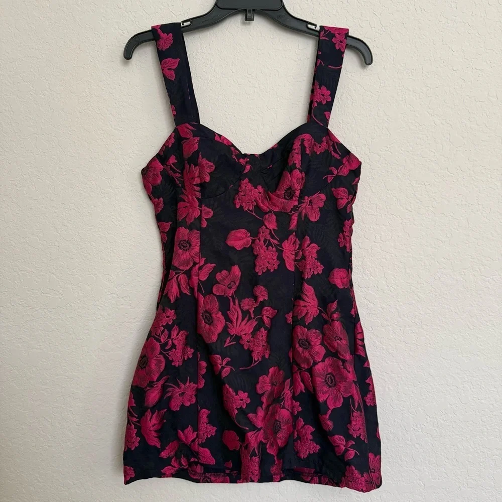 Lulus Navy and Magenta Jacquard Tie Strap Mini Dress Sz M Floral Party Cocktail - Picture 2 of 8
